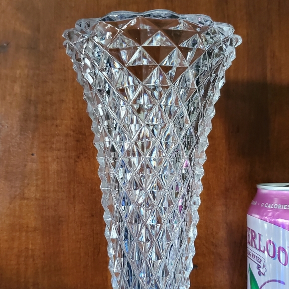 Vntg 🇩🇪 8 1/8" Lead Crystal Diamond 💎 Point Vase by Princess House - Picture 9 of 15